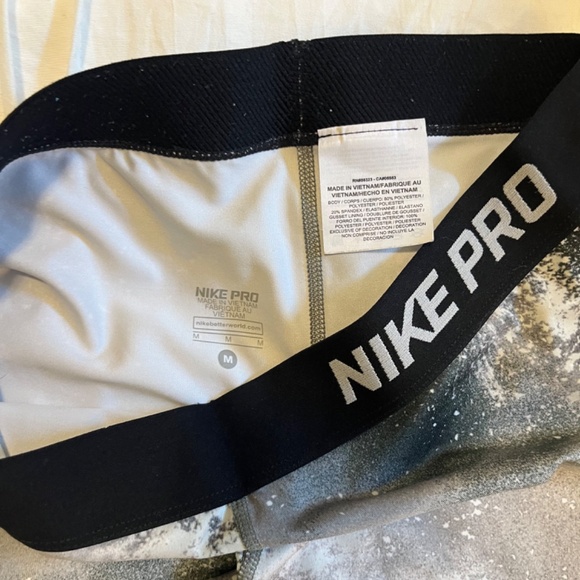 Nike Pro Shorts M - Picture 2 of 3